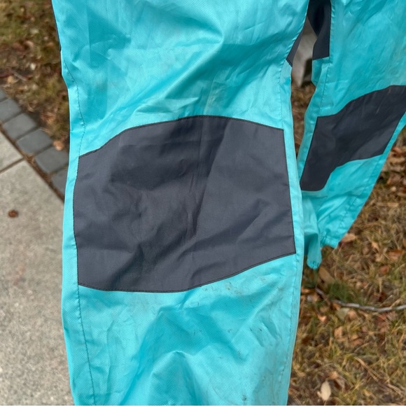 Cloudveil Rainsuit 4T EUC - Picture 5 of 6